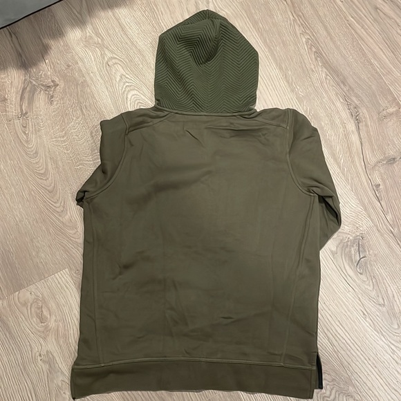 Guess Hoodie - Picture 7 of 9